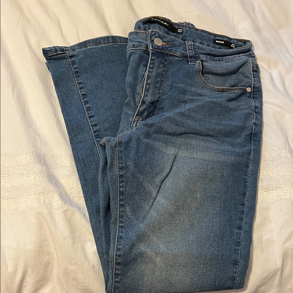 Tahari Women's Boot Cut Jeans 10/30